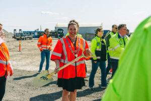 Ordfører Siri Martinsen er klar for det første spadestikket for FARA-prosjektet