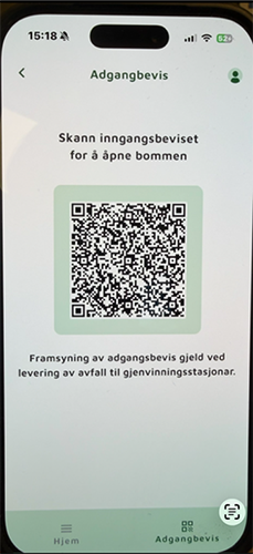 En mobiltelefon med bilde av en QR kode der det står adgangsbevis